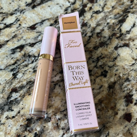 💕🌙Too Faced Honeybun Born This Way Ethereal Light Concealer - Picture 4 of 10